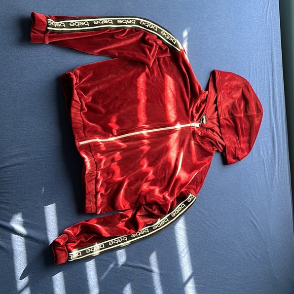 Bebe Velour Sweat Suit - Picture 2 of 4